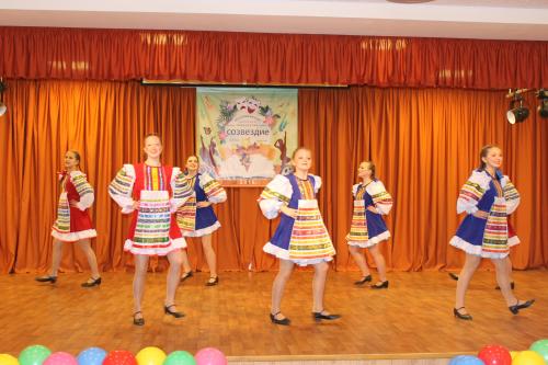 Танцевальный ансамбль