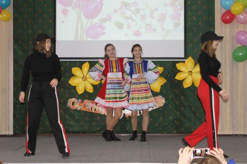 Выступают наши ребята 