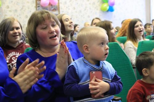 Педагоги и дети 