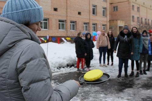 Педагоги тоже принимают участие 